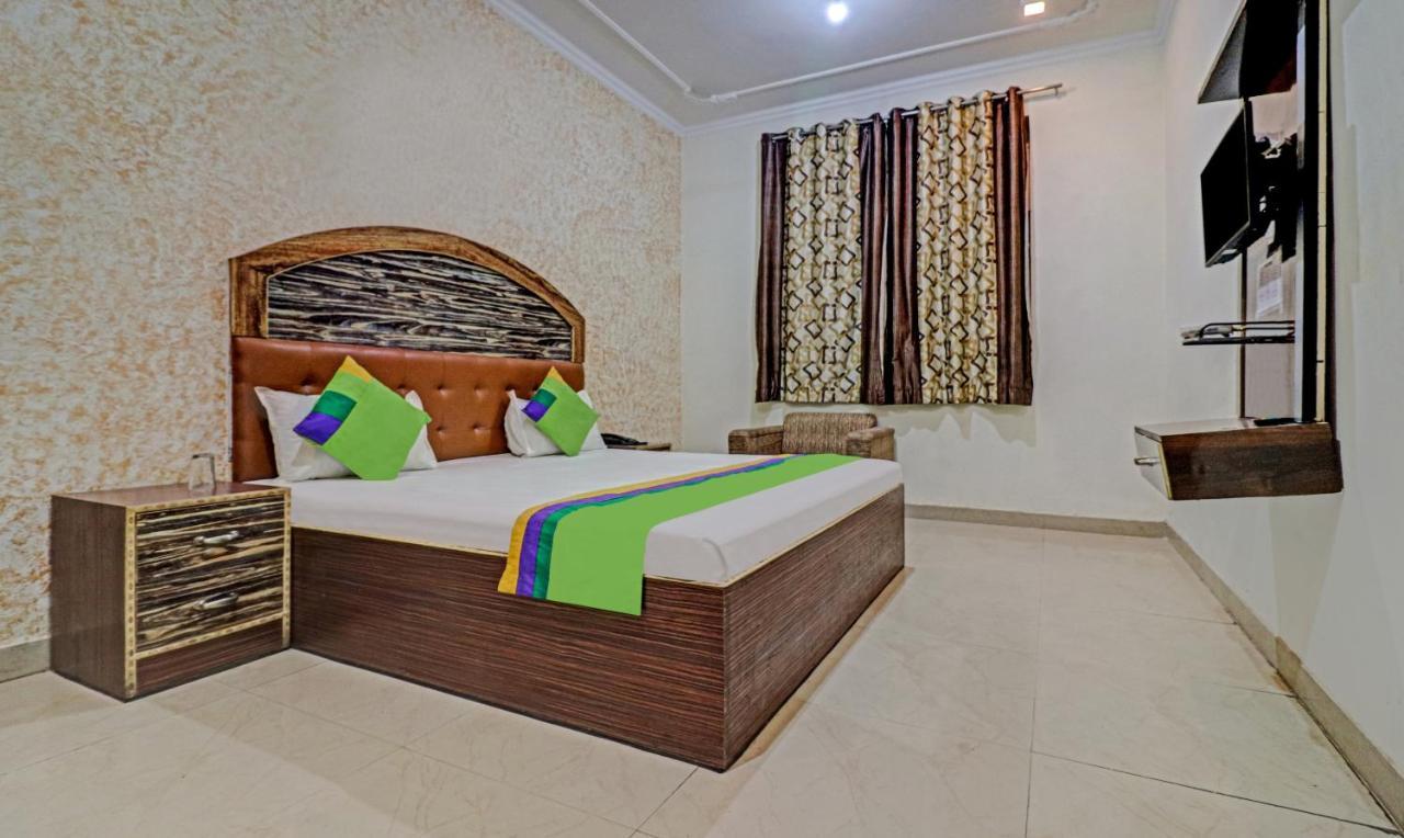 מטורה Treebo Trend Radha Palace מראה חיצוני תמונה
