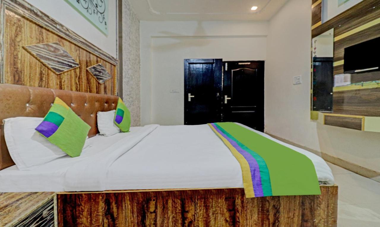 מטורה Treebo Trend Radha Palace מראה חיצוני תמונה