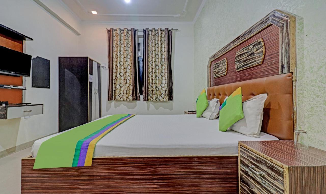 מטורה Treebo Trend Radha Palace מראה חיצוני תמונה