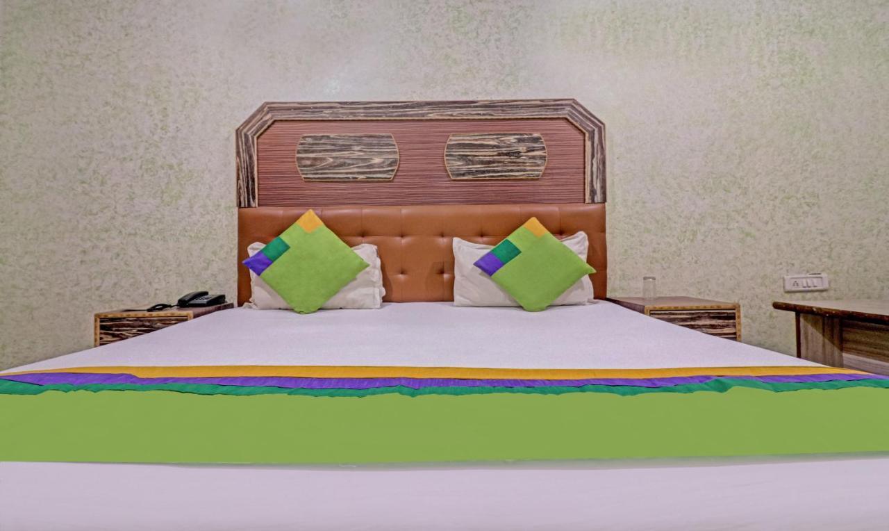 מטורה Treebo Trend Radha Palace מראה חיצוני תמונה
